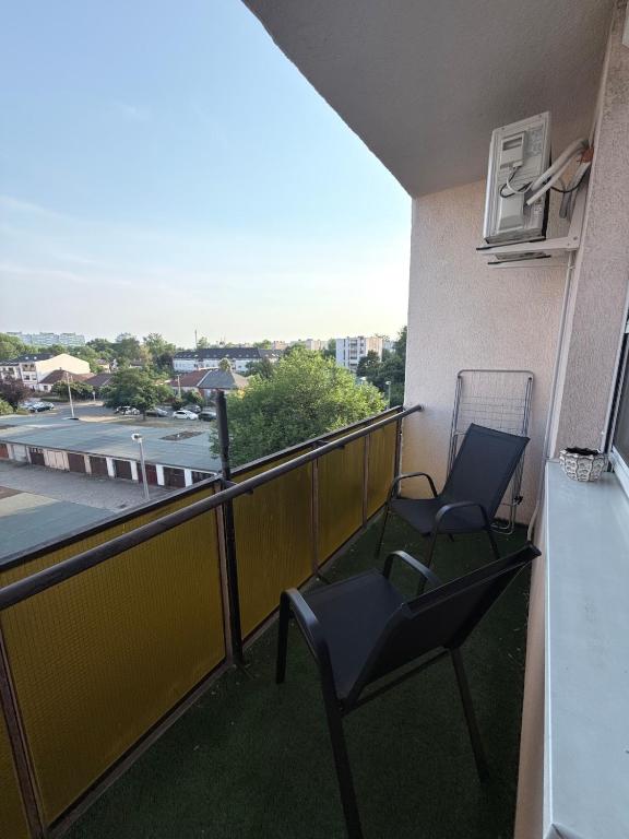 Sarah Doe Apartman – Erkély városi kilátással